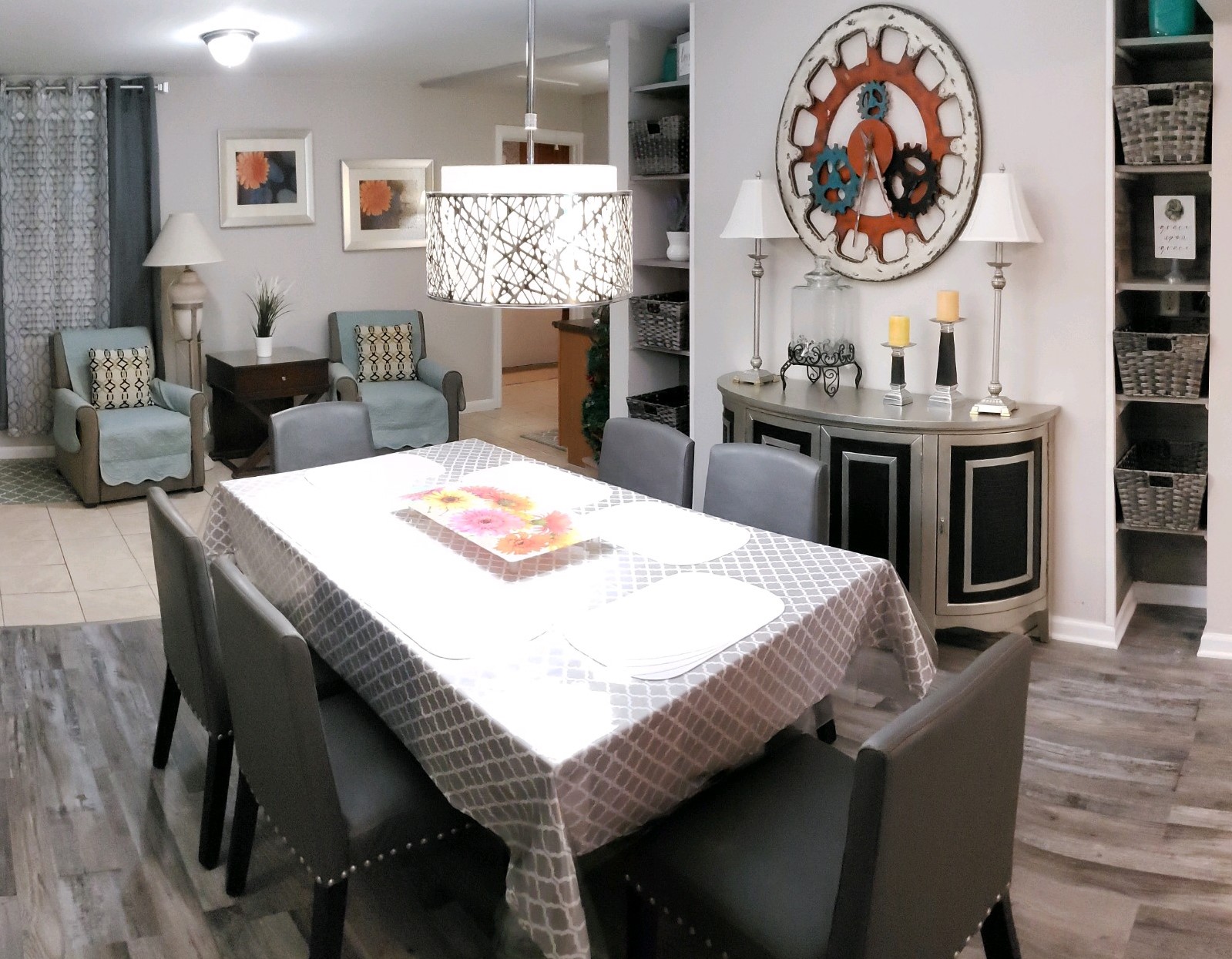 Daley Home Dining Room